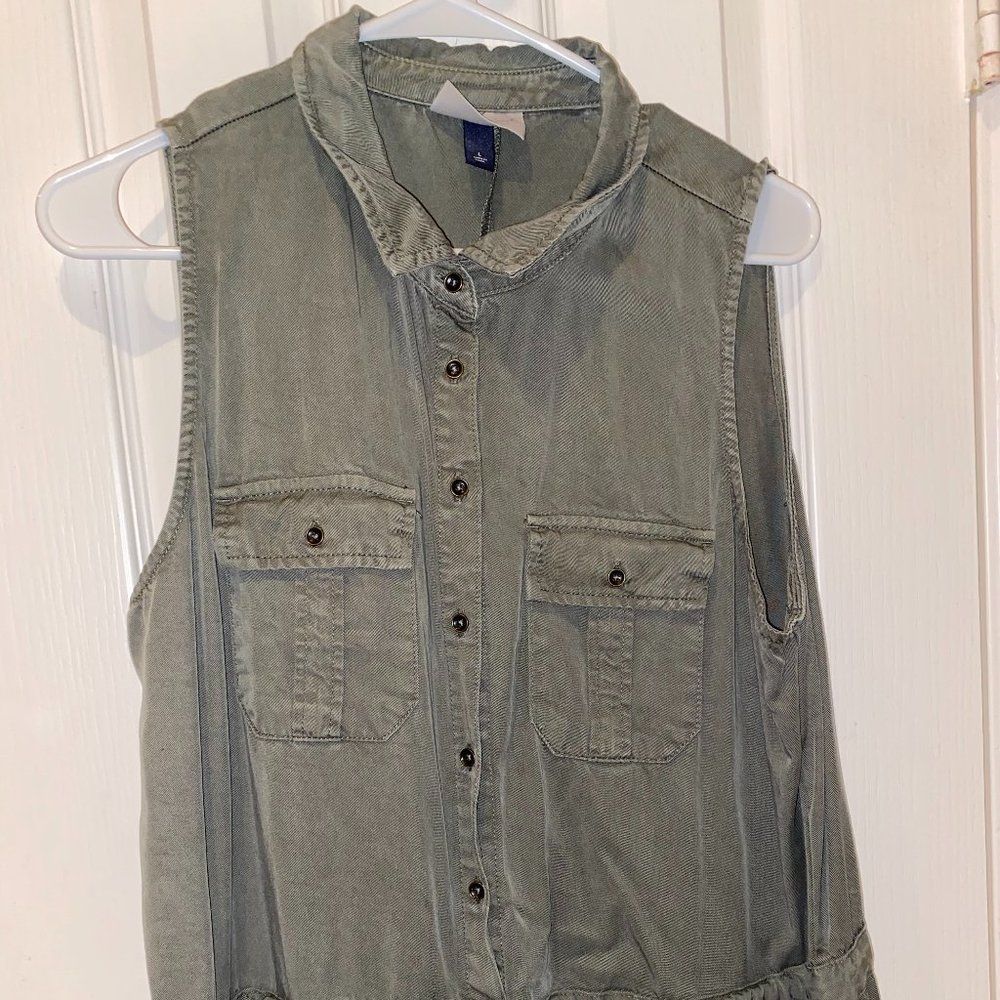 Universal Threads Green Romper - image 1